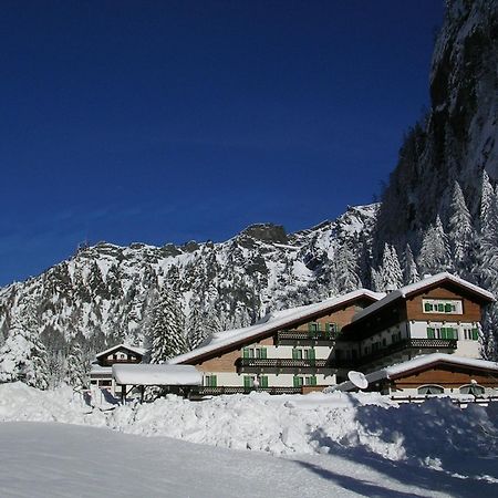 Hotel Roy มัลกาชาเปลา ภายนอก รูปภาพ